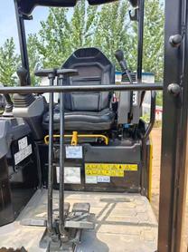 Buy Caterpillar Used Excavator / 3 Buy Caterpillar Used Excavator / 3