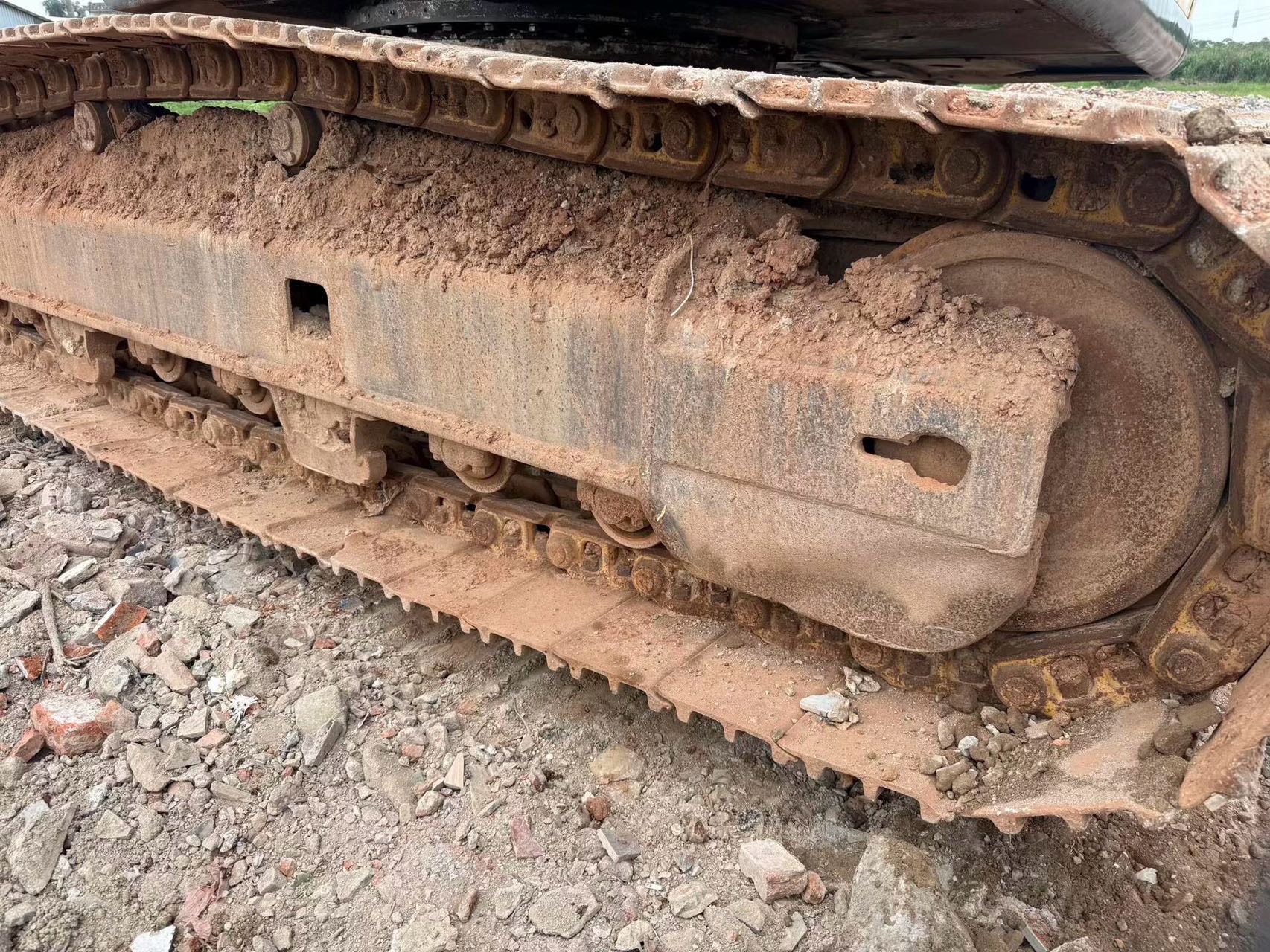 Buy XCMG XE215DA Used Excavator / 9 Buy XCMG XE215DA Used Excavator / 9