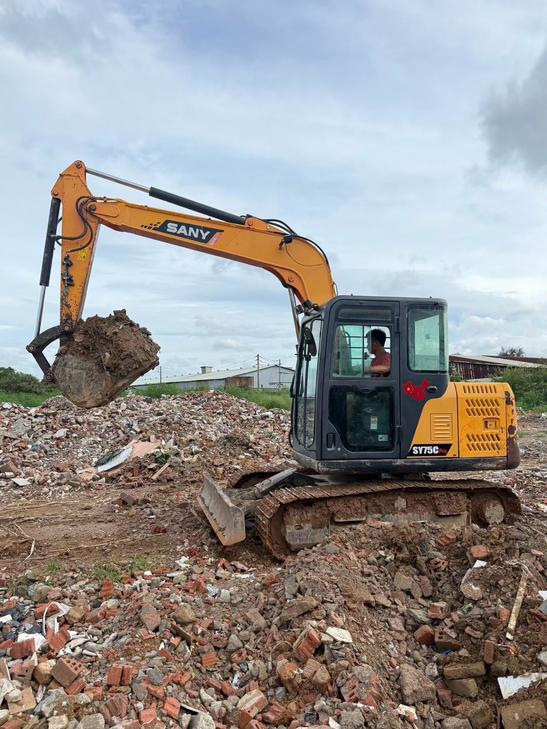 Buy Sany 75C-9 Used Excavator / 1
