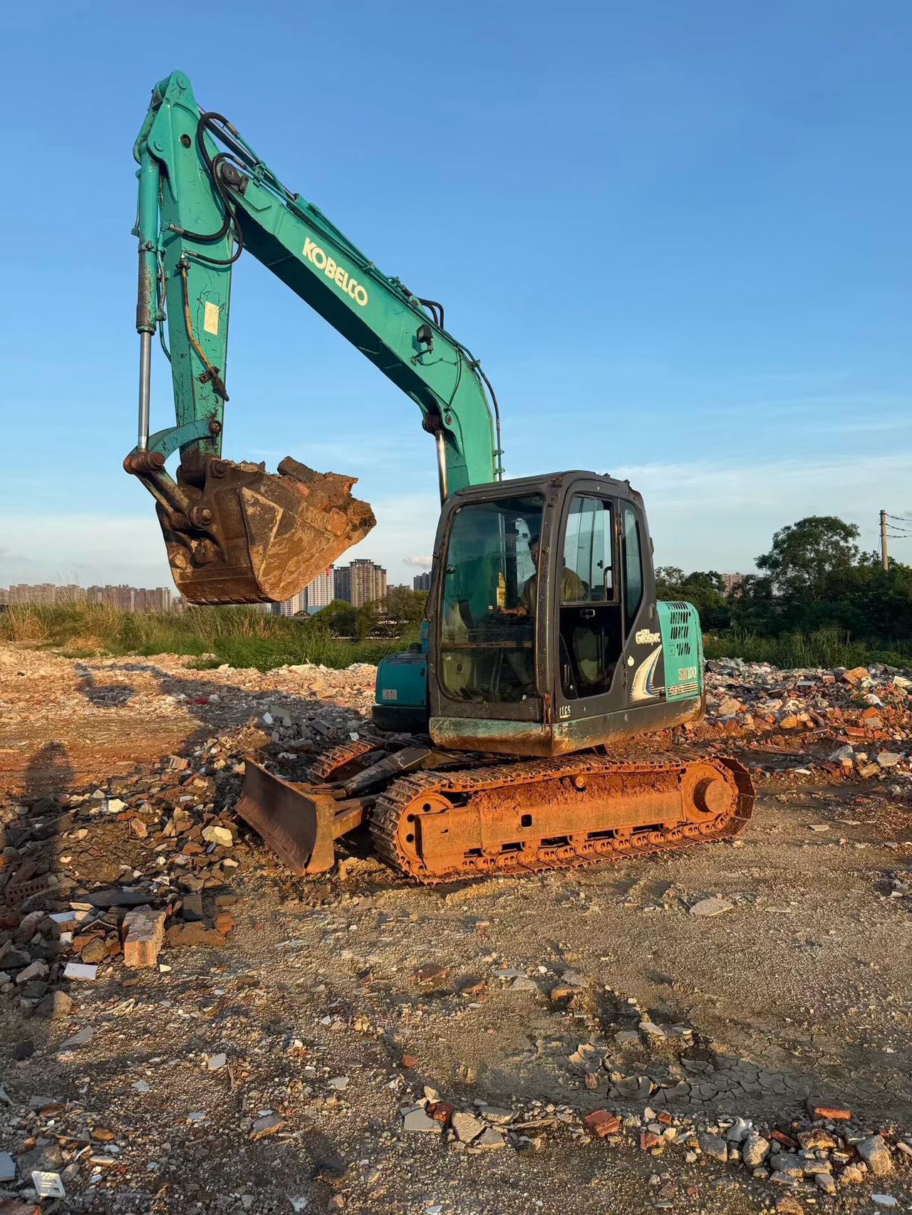 Buy Kobelco Used Excavator / 4 Buy Kobelco Used Excavator / 4