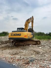 Buy XCMG XE215DA Used Excavator / 2 Buy XCMG XE215DA Used Excavator / 2