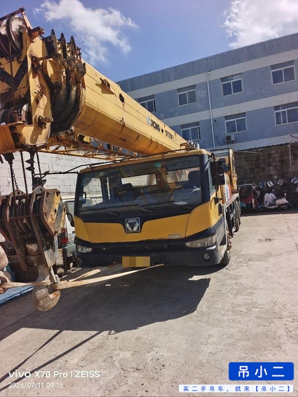 Buy XCMG 25K Used Crane / 2