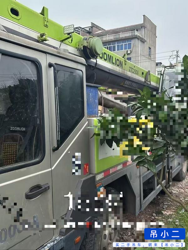 شراء رافعة Zoomlion QY25V542 مستعملة / 2
