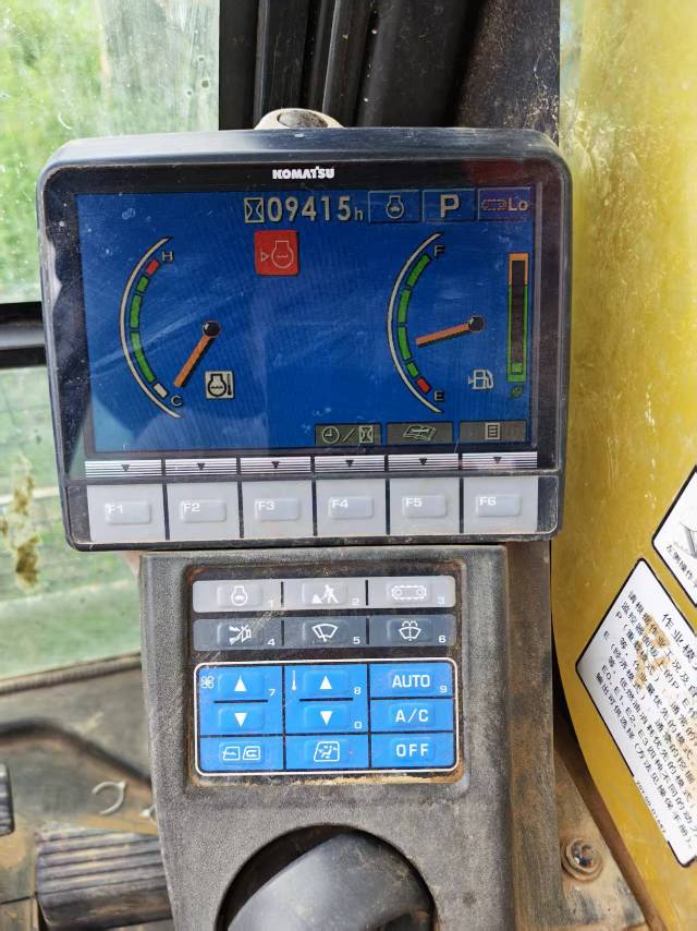 Buy Komatsu PC270-7 Used Excavator / 2 Buy Komatsu PC270-7 Used Excavator / 2