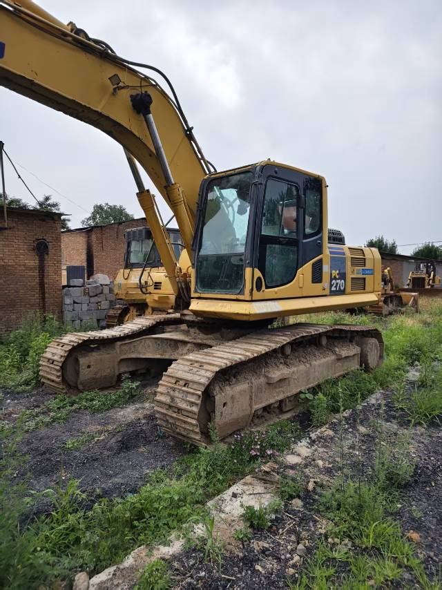 Buy Komatsu PC270-7 Used Excavator / 6 Buy Komatsu PC270-7 Used Excavator / 6