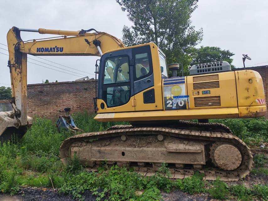 Buy Komatsu PC270-7 Used Excavator / 1