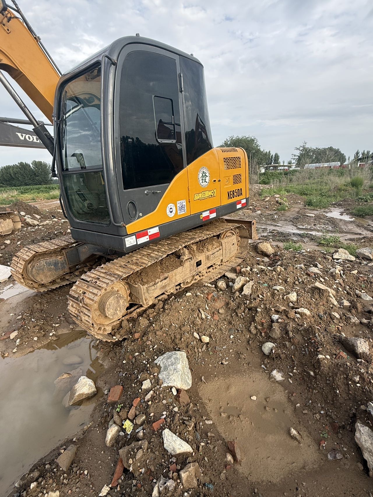 Buy XCMG XE85D Used Excavator / 2 Buy XCMG XE85D Used Excavator / 2
