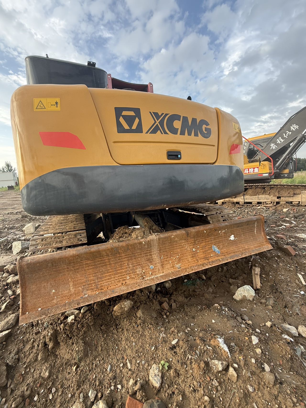 Buy XCMG XE85D Used Excavator / 6 Buy XCMG XE85D Used Excavator / 6