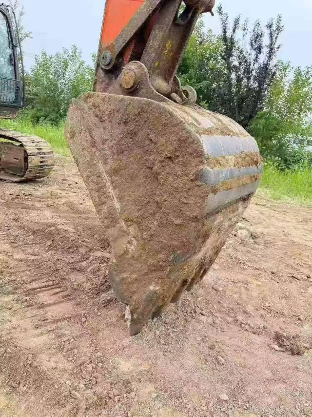 Buy Hitachi ZX210LCH Used Excavator / 7 Buy Hitachi ZX210LCH Used Excavator / 7