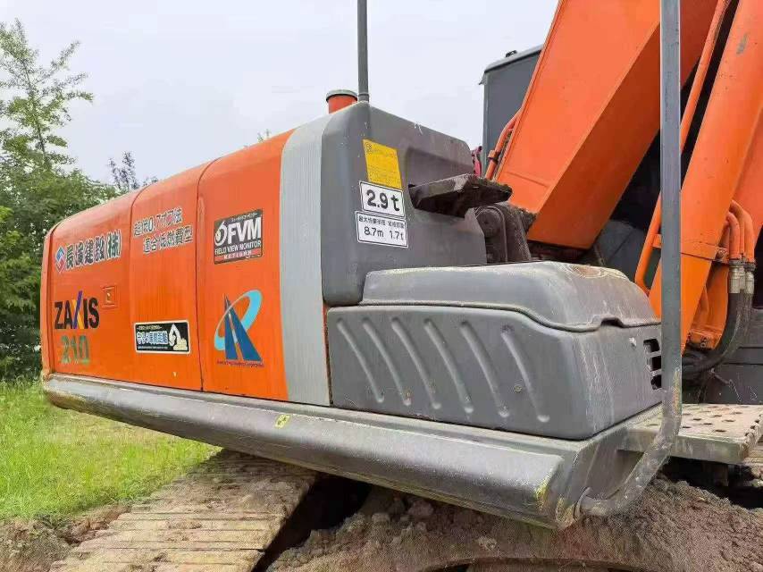 Buy Hitachi ZX210LCH Used Excavator / 6 Buy Hitachi ZX210LCH Used Excavator / 6