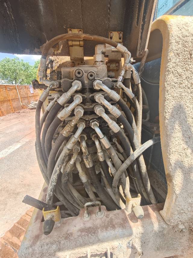 Buy XCMG XE60DA Used Excavator / 8 Buy XCMG XE60DA Used Excavator / 8