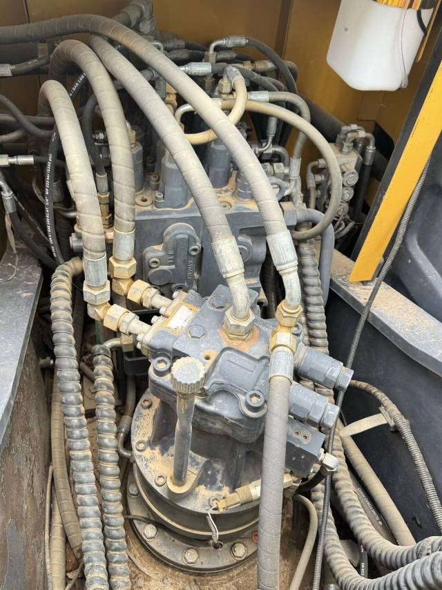 Buy XCMG XE155DK Used Excavator / 5 Buy XCMG XE155DK Used Excavator / 5