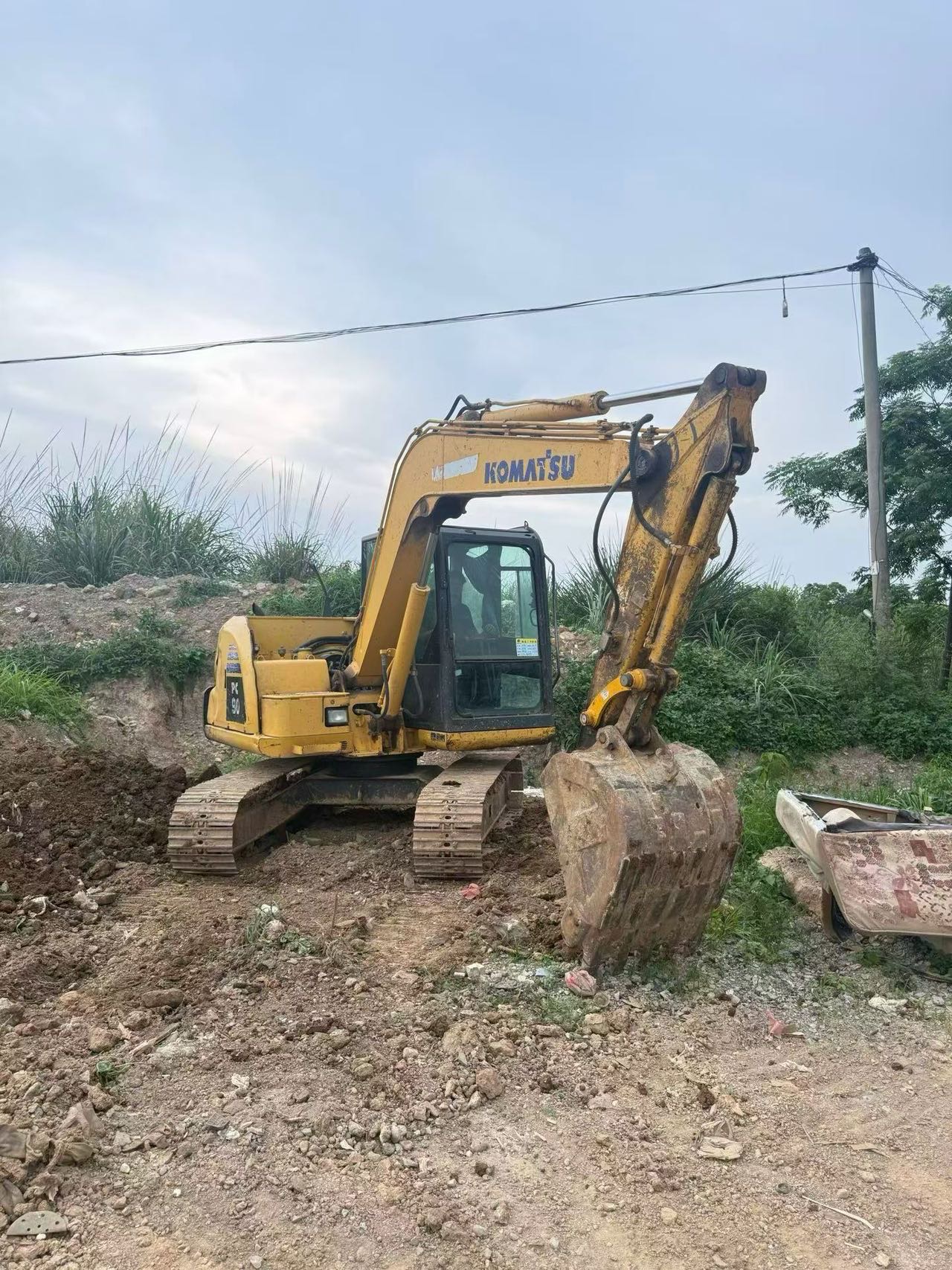 Buy Komatsu PC60-7 Used Excavator / 3 Buy Komatsu PC60-7 Used Excavator / 3