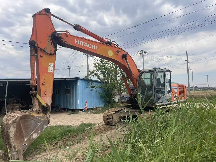 Buy Hitachi ZX210LCH Used Excavator / 1