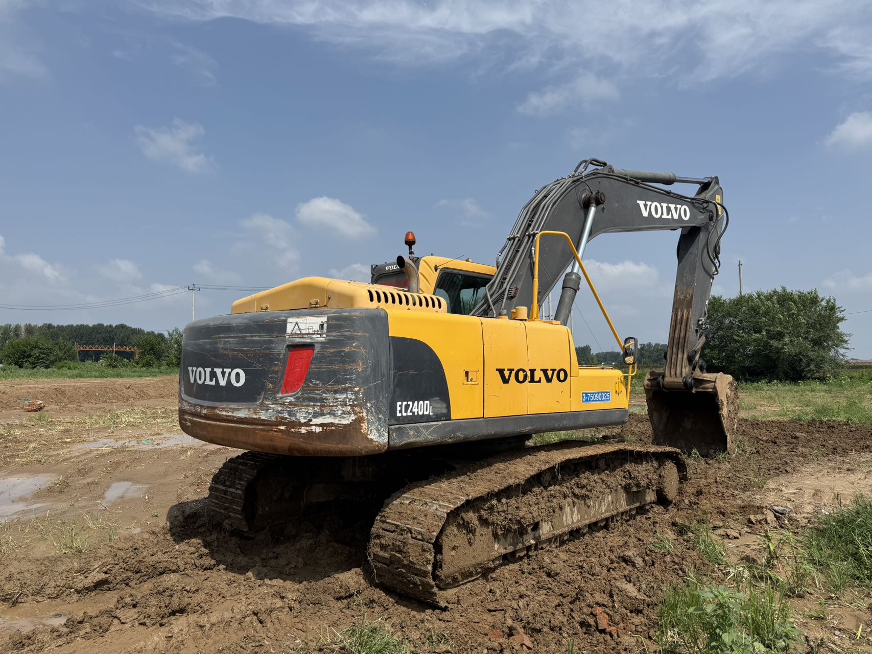 Buy Volvo 240BLC Used Excavator / 6 Buy Volvo 240BLC Used Excavator / 6