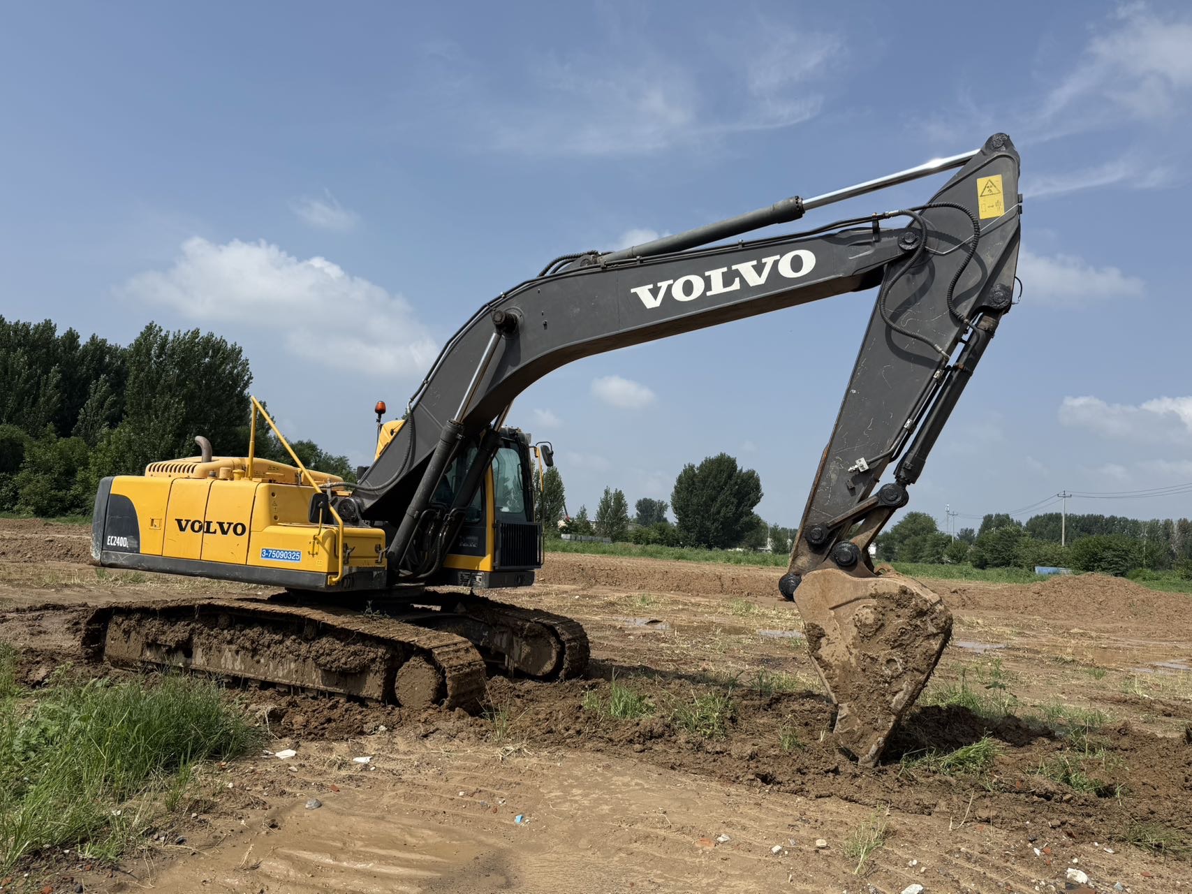 Buy Volvo 240BLC Used Excavator / 5 Buy Volvo 240BLC Used Excavator / 5
