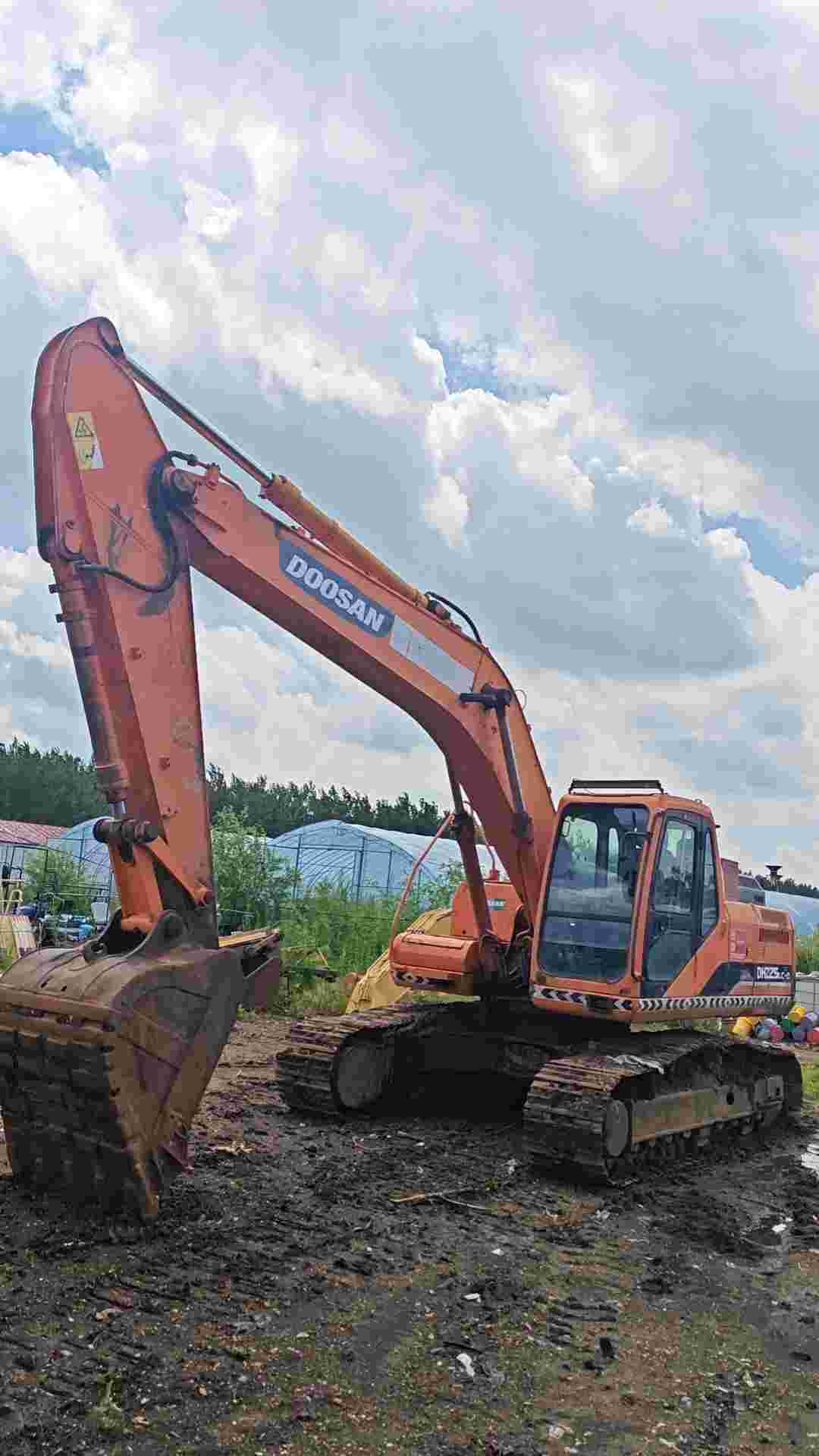 Buy Doosan 225LC-9 Used Excavator / 7 Buy Doosan 225LC-9 Used Excavator / 7