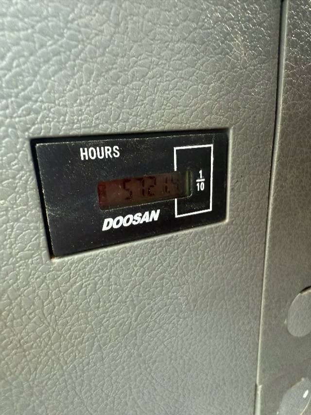 Buy Doosan 215-7 Used Excavator / 9 Buy Doosan 215-7 Used Excavator / 9