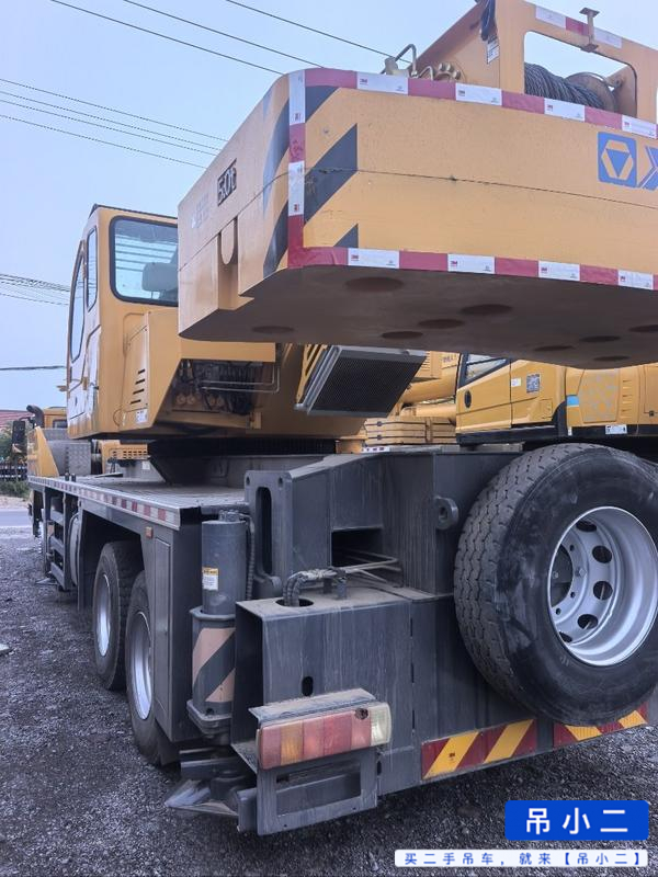 Buy XCMG 50KD Used Crane / 3 Buy XCMG 50KD Used Crane / 3