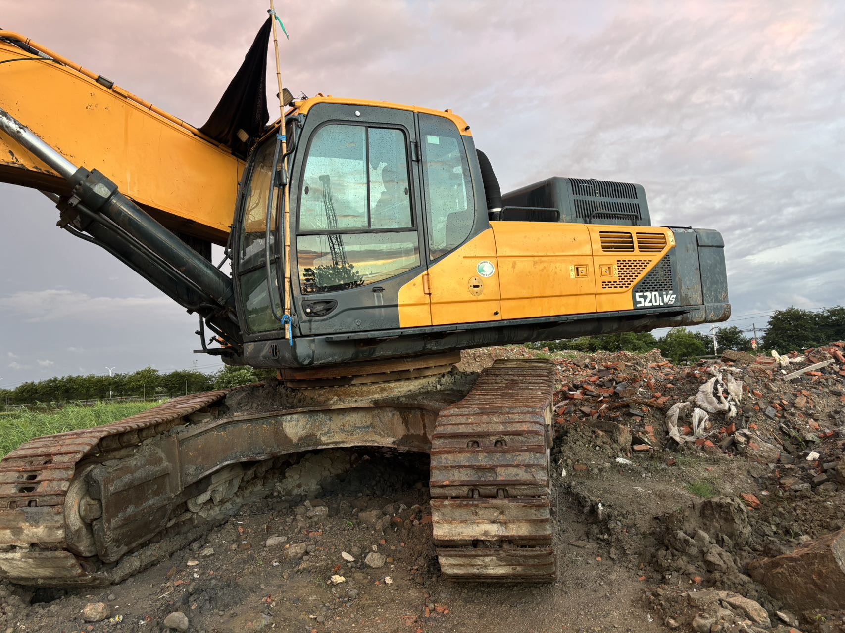 Buy Hyundai Used Excavator / 1