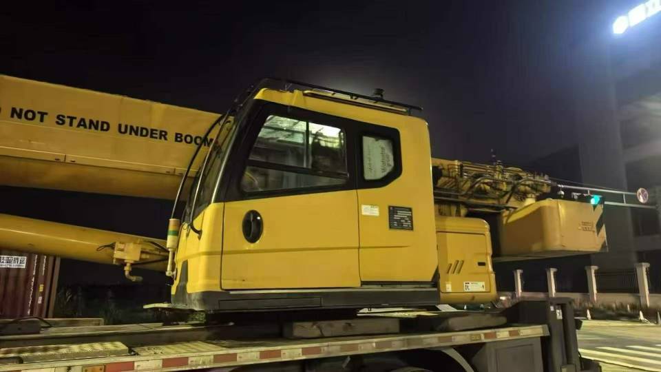 Buy XCMG QY25KC Used Crane / 3 Buy XCMG QY25KC Used Crane / 3