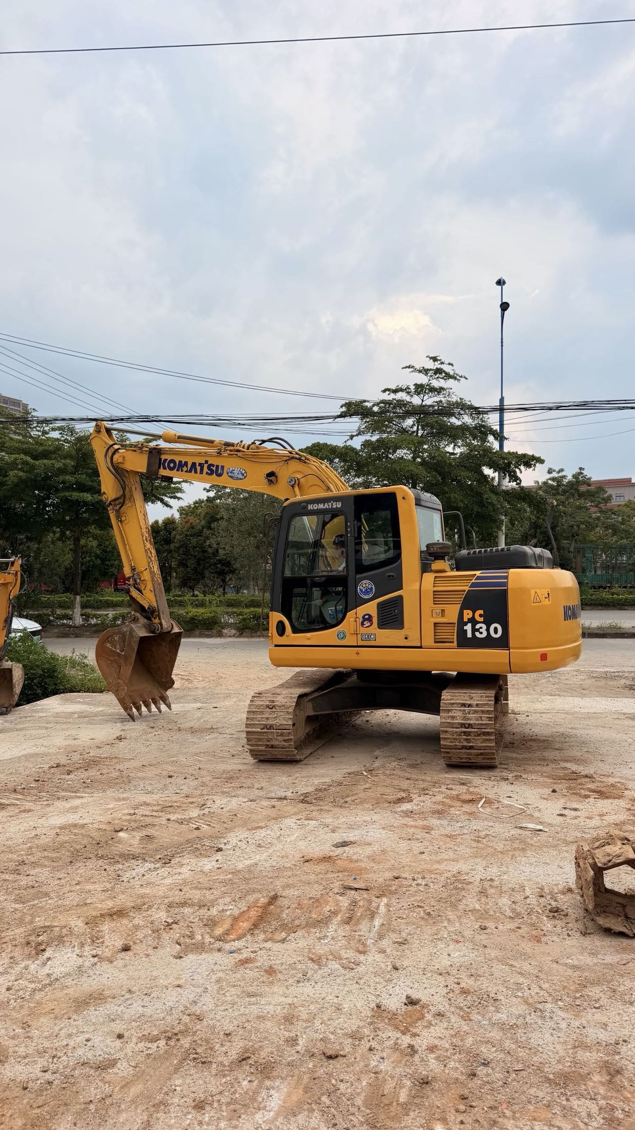 Buy Komatsu PC120-8 Used Excavator / 2 Buy Komatsu PC120-8 Used Excavator / 2