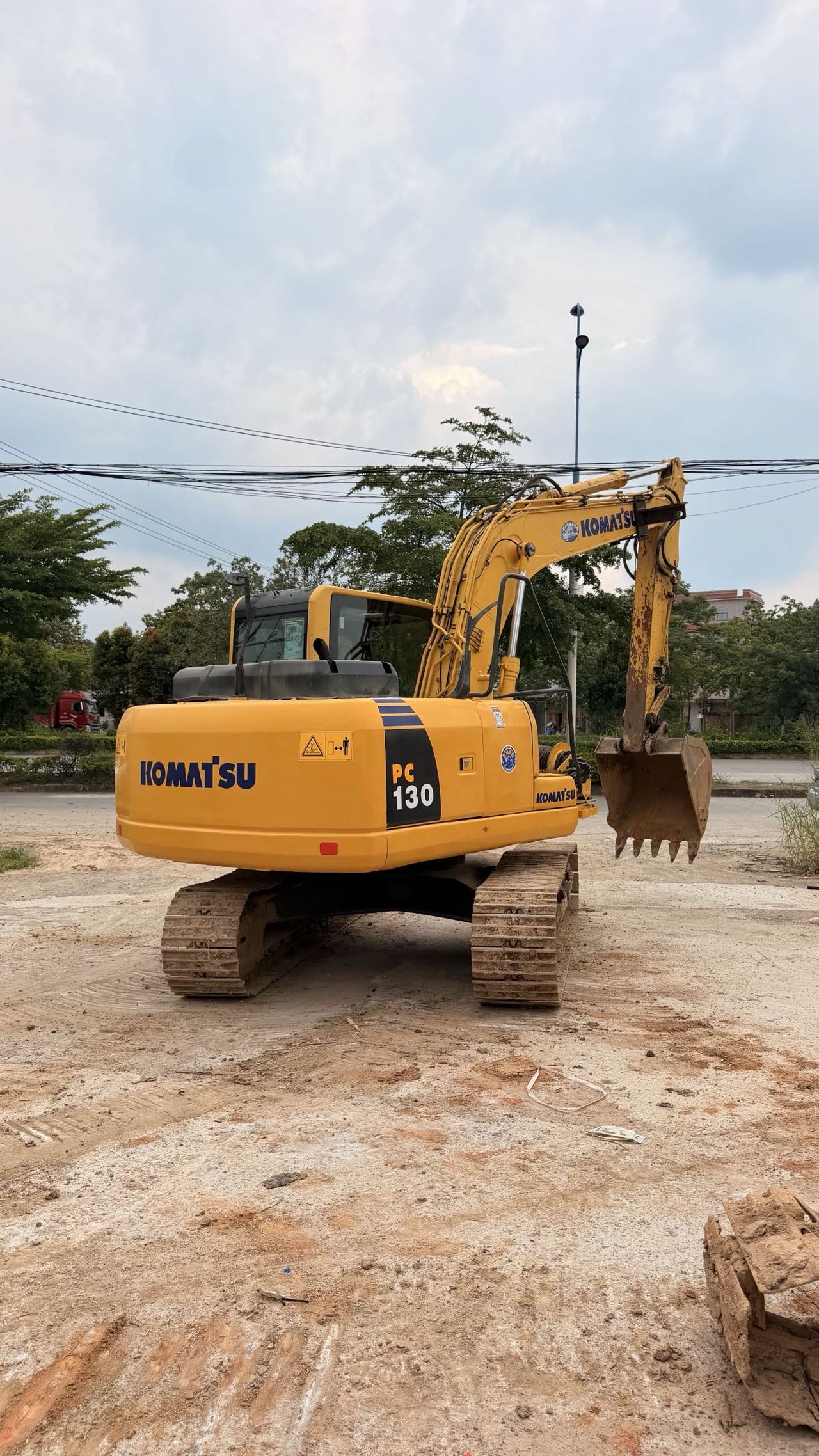 Buy Komatsu PC120-8 Used Excavator / 3 Buy Komatsu PC120-8 Used Excavator / 3