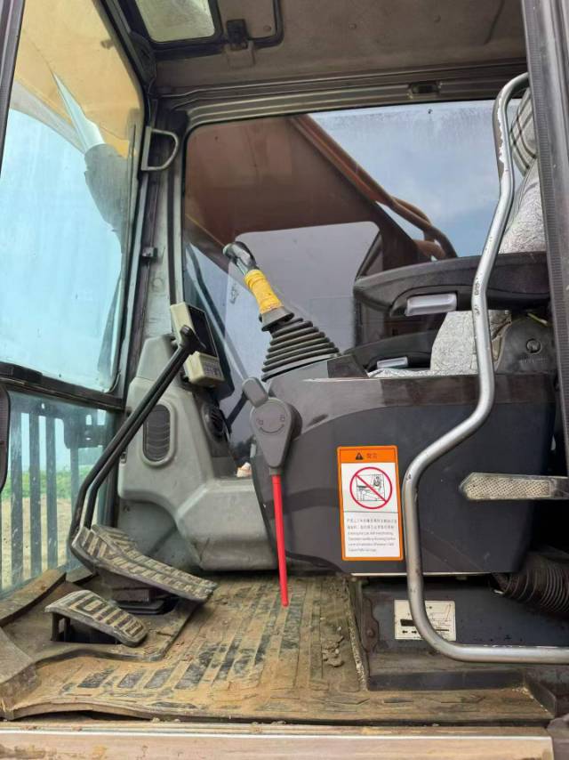 Buy Sany 215C-9 Used Excavator / 8 Buy Sany 215C-9 Used Excavator / 8
