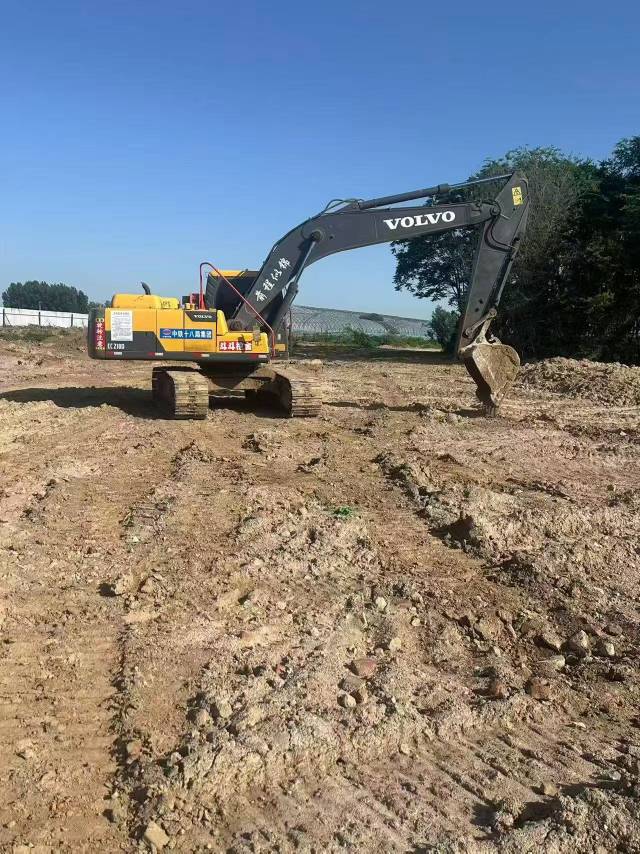 Buy Volvo 210D Used Excavator / 2 Buy Volvo 210D Used Excavator / 2