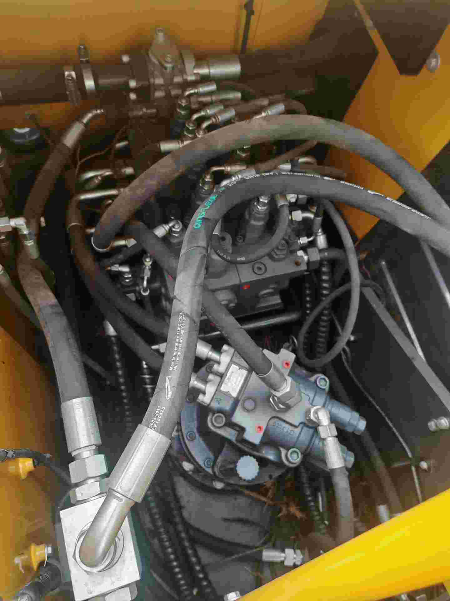 Buy XCMG XE155D Used Excavator / 6 Buy XCMG XE155D Used Excavator / 6
