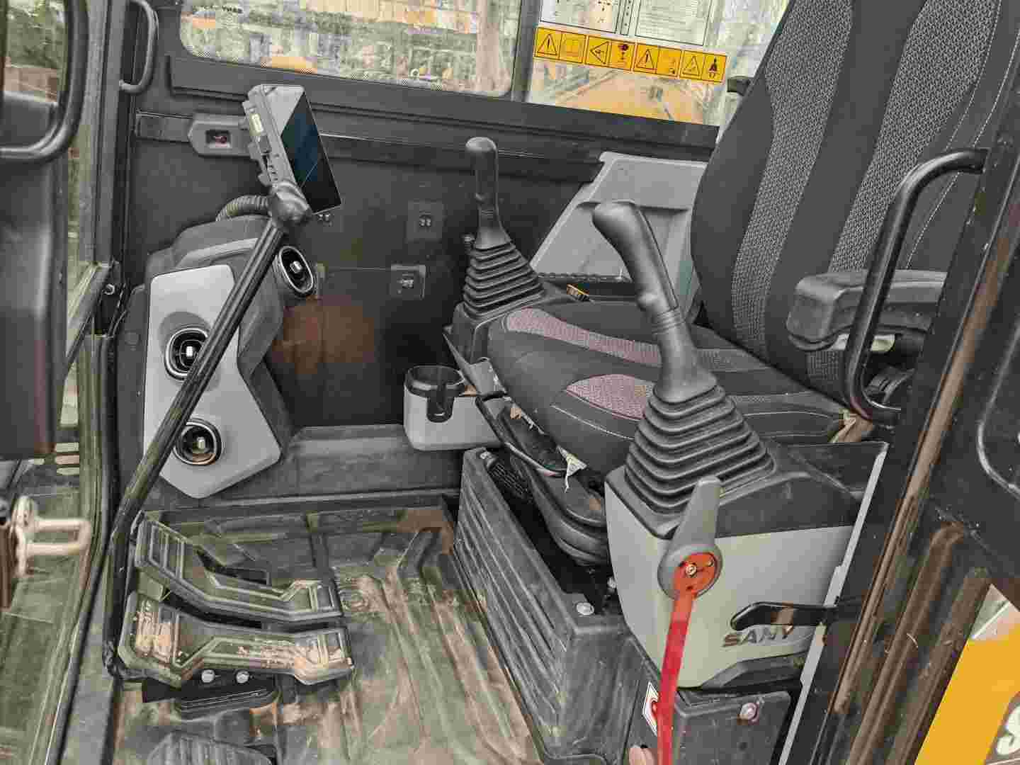 Buy Sany 60C-9 Used Excavator / 5 Buy Sany 60C-9 Used Excavator / 5
