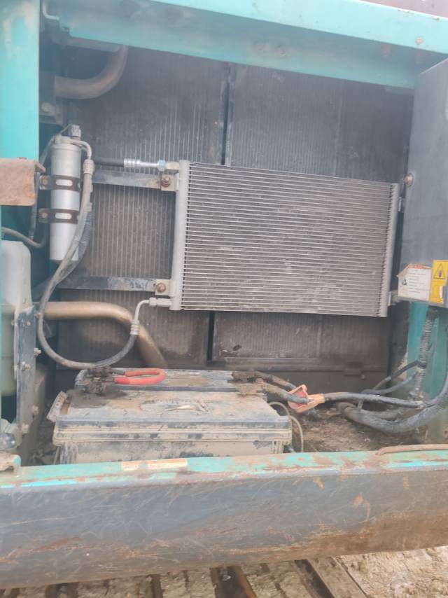 Buy Kobelco 200-8 Used Excavator / 6