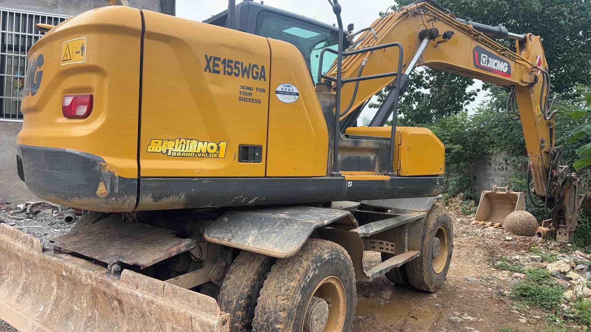 Buy XCMG XE155D Used Excavator / 1