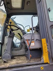 Buy XCMG 150D Used Excavator / 8 Buy XCMG 150D Used Excavator / 8