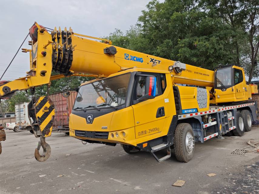 Buy XCMG XCT20L5 Used Crane / 2
