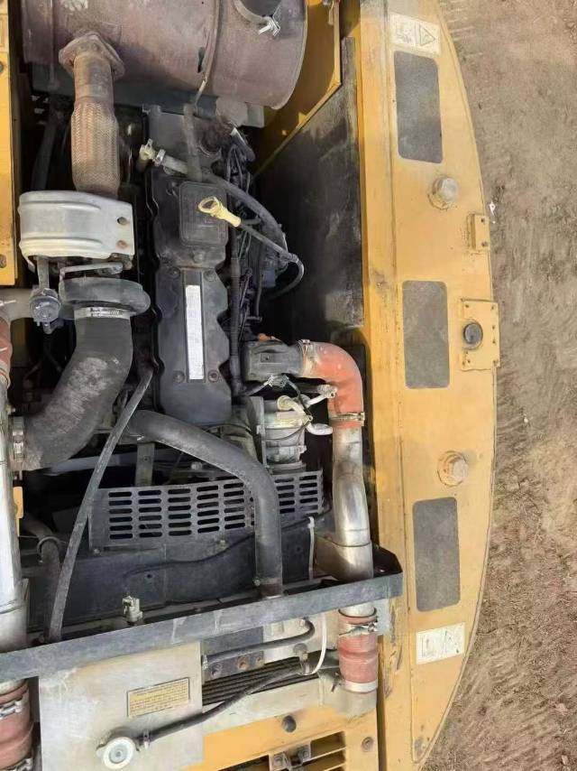 Buy XCMG XE200DA Used Excavator / 4 Buy XCMG XE200DA Used Excavator / 4