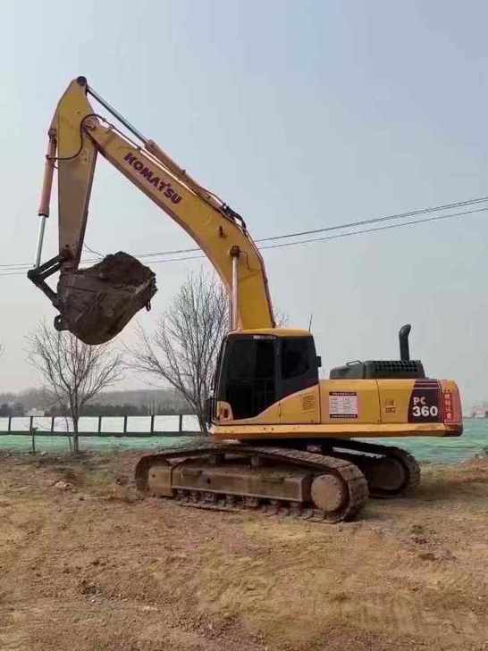 Buy Komatsu PC360-8M0 Used Excavator / 1