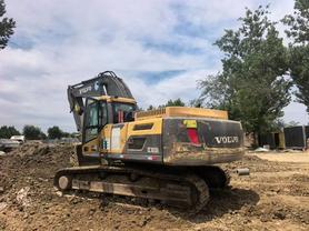 Buy Volvo EC300D Used Excavator / 3 Buy Volvo EC300D Used Excavator / 3