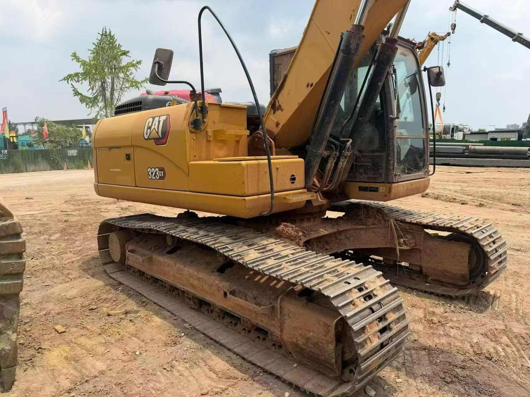 Buy Caterpillar 323D Used Excavator / 9