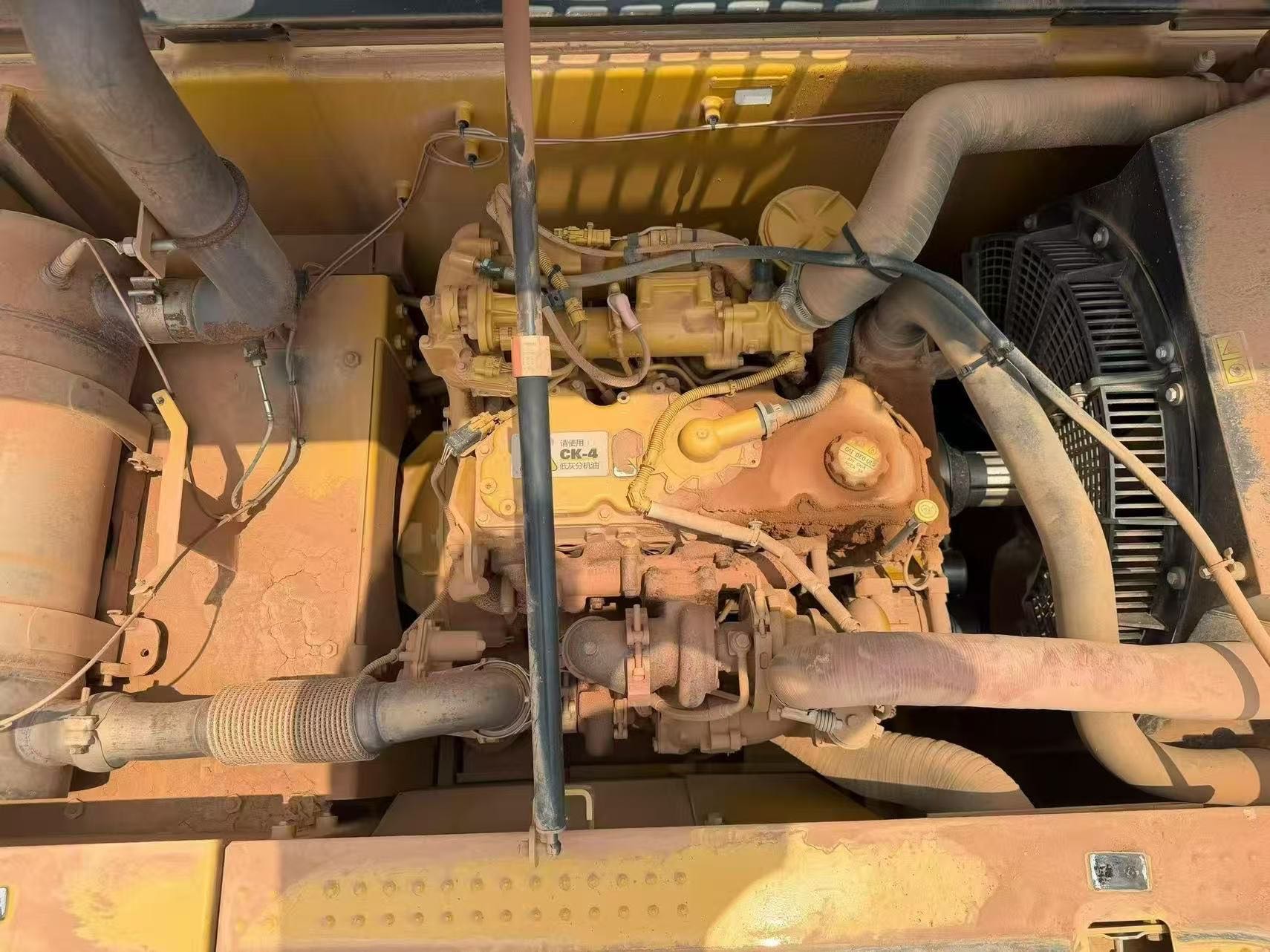 Buy Caterpillar 323D Used Excavator / 4