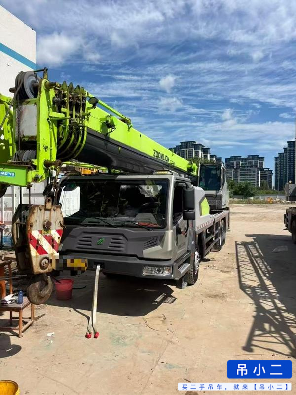 شراء رافعة Zoomlion ZTC251VE562 مستعملة / 2