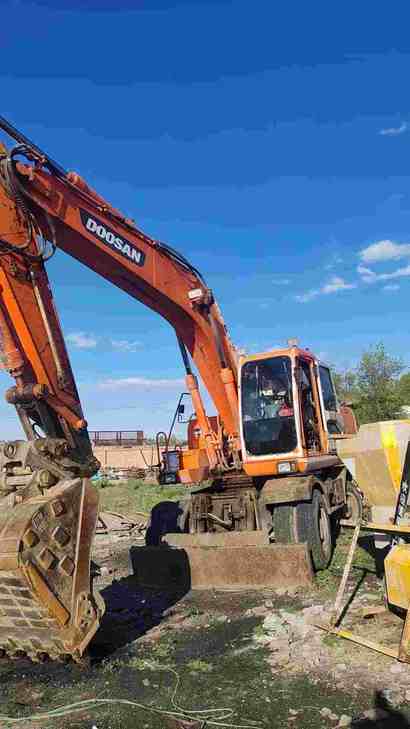 Buy Doosan 80-7 Used Excavator / 1