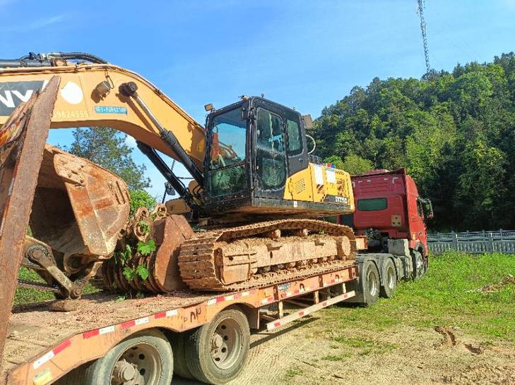 Buy Sany 215C-9 Used Excavator / 1