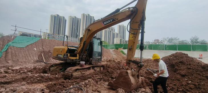 Buy Sany SY135 Used Excavator / 1