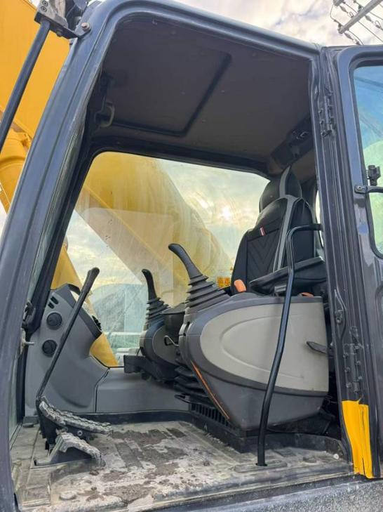Buy Sumitomo 60 Used Excavator / 1