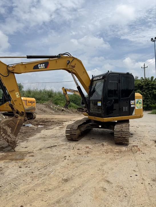 Buy Caterpillar 307E Used Excavator / 1