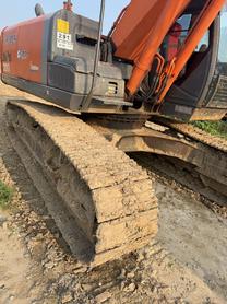 Buy Hitachi EX200-6 Used Excavator / 4 Buy Hitachi EX200-6 Used Excavator / 4