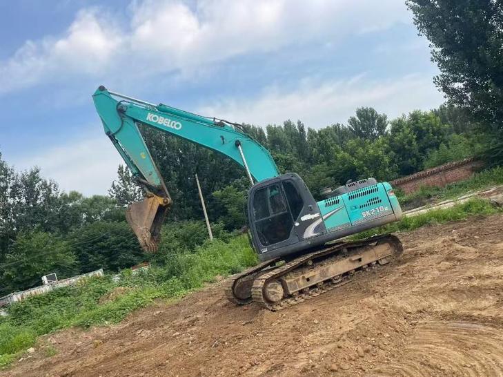 Buy Kobelco 200-8 Used Excavator / 1