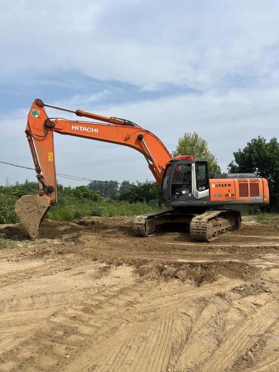 Buy Hitachi ZX350H Used Excavator / 1