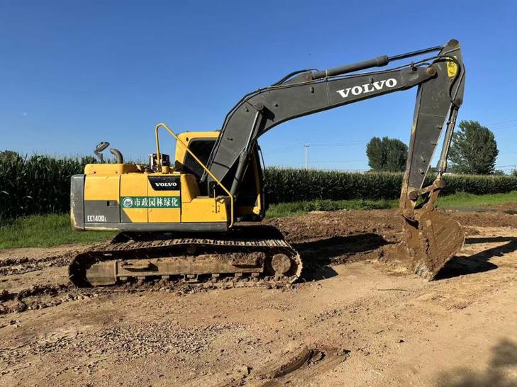 Buy Volvo EC140B Used Excavator / 1